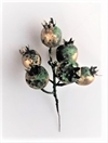 Kvist med dekorationsbær med ir look. Med metal tråd. Fine i dekorationer inde. Bærrene ca, 2,5 - 3,5 cm.